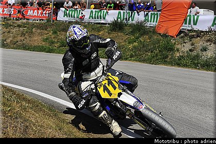 richer_21_supermotard_alp_huez_2009.JPG