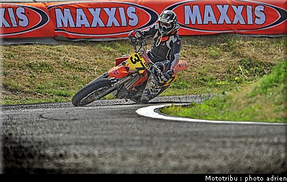 vidal_3_supermotard_alp_huez_2009.jpg