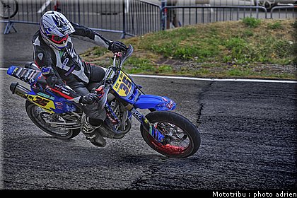 vincent_17_supermotard_alp_huez_2009.jpg