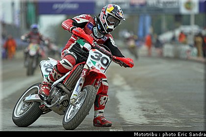 lazzarini_2_superbiker_mettet_2009.jpg