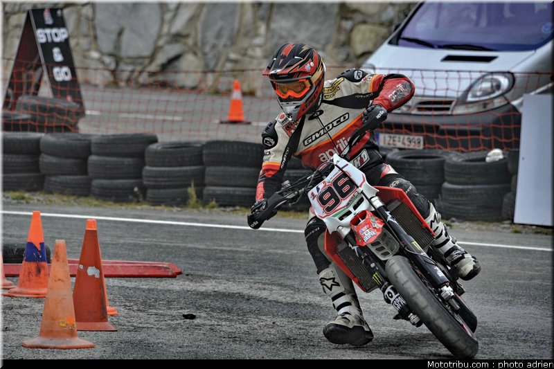 hlad_17_supermoto_andorre_2009