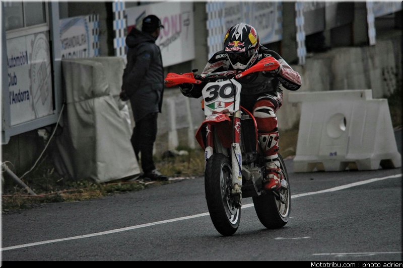 lazzarini_49_supermoto_andorre_2009