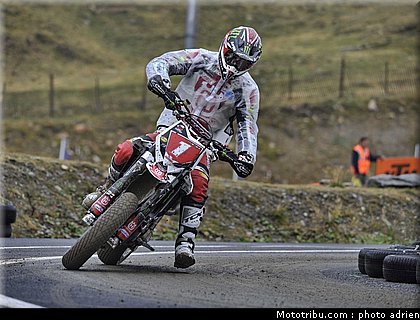 chareyre_a_11_supermoto_andorre_2009.jpg