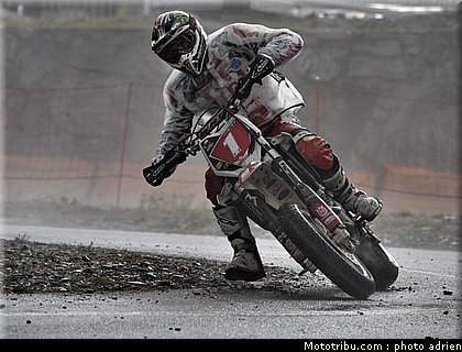 chareyre_a_55_supermoto_andorre_2009.jpg