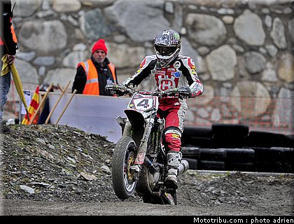 chareyre_t_12_supermoto_andorre_2009.jpg
