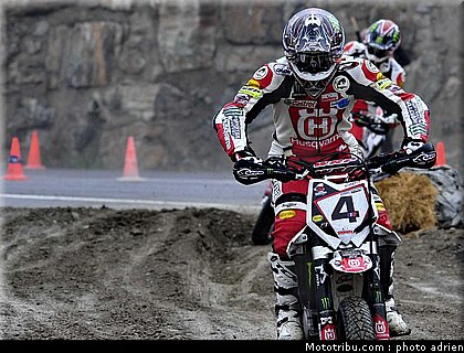 chareyre_t_16_supermoto_andorre_2009.jpg