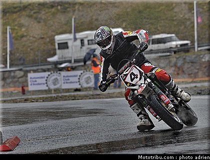 chareyre_t_32_supermoto_andorre_2009.jpg