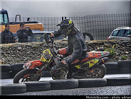 cucharrera_16_supermoto_andorre_2009.jpg
