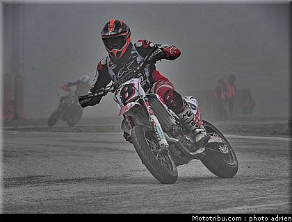 gaspardone_23_supermoto_andorre_2009.jpg