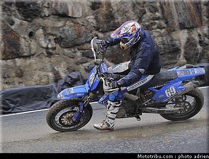 gozzini_10_supermoto_andorre_2009.jpg