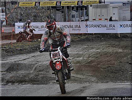 hlad_03_supermoto_andorre_2009.jpg