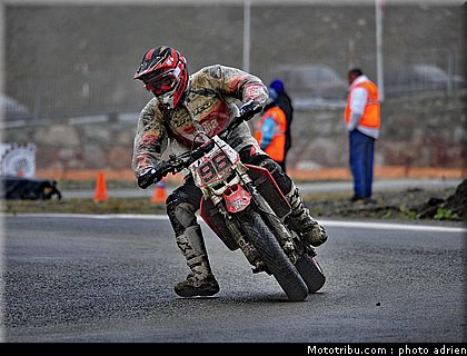 hlad_13_supermoto_andorre_2009.jpg