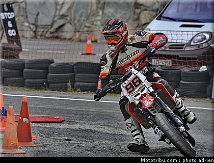 hlad_17_supermoto_andorre_2009.jpg