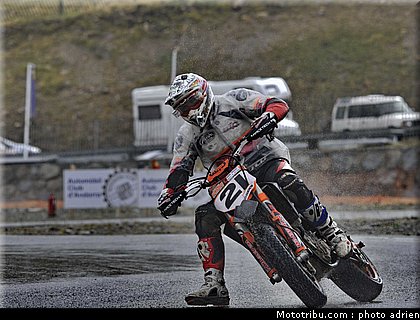 iddon_32_supermoto_andorre_2009.jpg