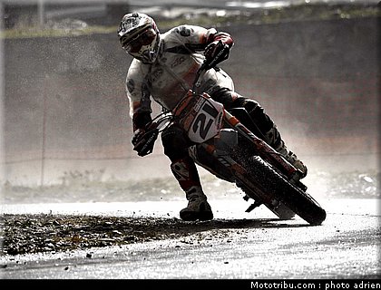iddon_36_supermoto_andorre_2009.jpg