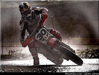 lazzarini_53_supermoto_andorre_2009.jpg