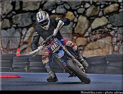 mariani_16_supermoto_andorre_2009.jpg