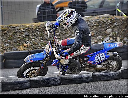 mariani_17_supermoto_andorre_2009.jpg