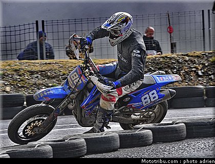 mariani_18_supermoto_andorre_2009.jpg