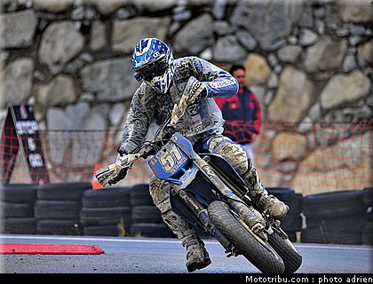 occhini_19_supermoto_andorre_2009.jpg