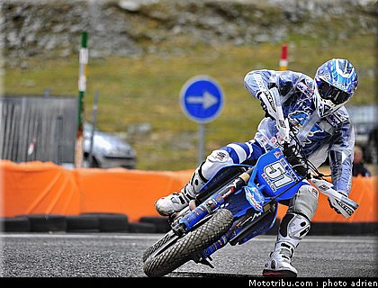 occhini_27_supermoto_andorre_2009.jpg