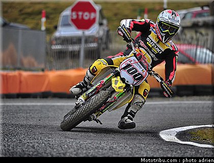 seel_21_supermoto_andorre_2009.jpg