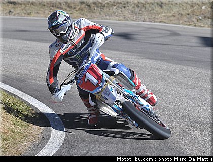 supermotard_blot_04_alp_huez_2010.jpg