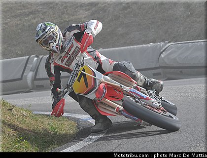 supermotard_giroud_1_alp_huez_2010.JPG