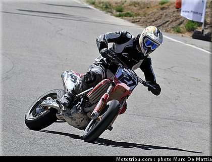 supermotard_grellier_1_alp_huez_2010.jpg