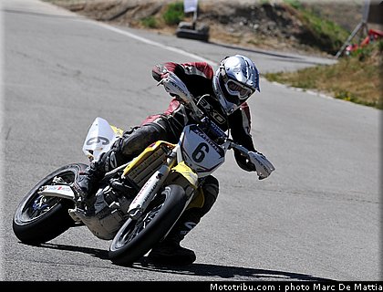 supermotard_perrey_3_alp_huez_2010.jpg