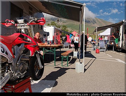 supermotard_ambiance_004_alp_huez_2010.jpg