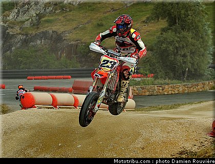 supermotard_baffeleuf_2_alp_huez_2010.jpg