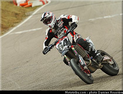 supermotard_bidart_06_alp_huez_2010.jpg