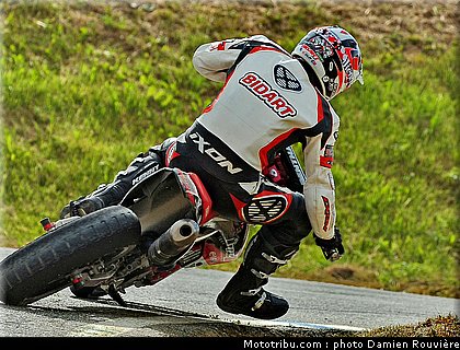 supermotard_bidart_07_alp_huez_2010.jpg