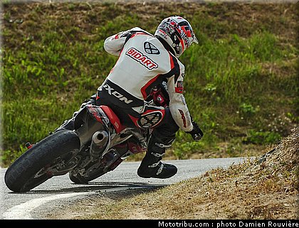 supermotard_bidart_08_alp_huez_2010.jpg