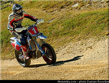 supermotard_blot_18_alp_huez_2010.jpg