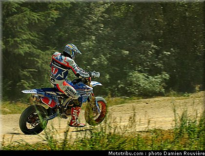 supermotard_blot_20_alp_huez_2010.jpg