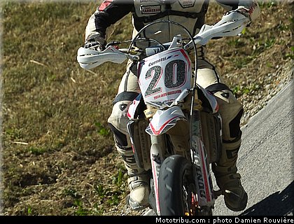 supermotard_cornetti_2_alp_huez_2010.jpg