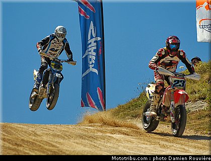 supermotard_finale_s2_003_alp_huez_2010.jpg