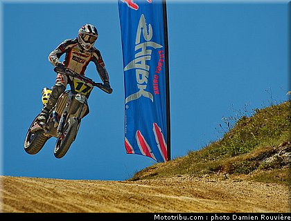 supermotard_finale_s2_004_alp_huez_2010.jpg