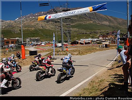 supermotard_finale_s2_013_alp_huez_2010.jpg