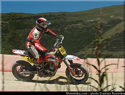 supermotard_garcia_2_alp_huez_2010.jpg