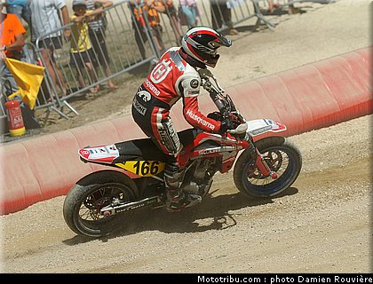 supermotard_garcia_3_alp_huez_2010.jpg