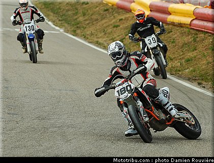 supermotard_larguier_2_alp_huez_2010.jpg