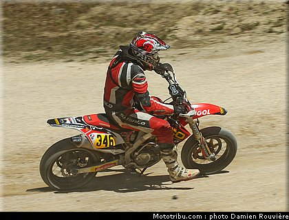supermotard_lefevre_1_alp_huez_2010.jpg