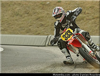 supermotard_louart_1_alp_huez_2010.jpg