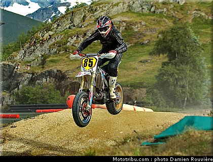 supermotard_martinez_3_alp_huez_2010.jpg