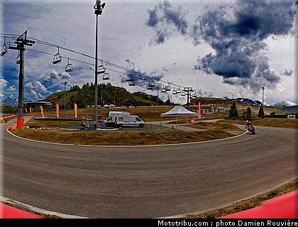supermotard_panorama_02_alp_huez_2010.jpg