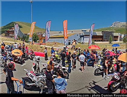 supermotard_panorama_18_alp_huez_2010.jpg