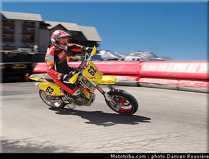 supermotard_vassia_alp_huez_2010.jpg
